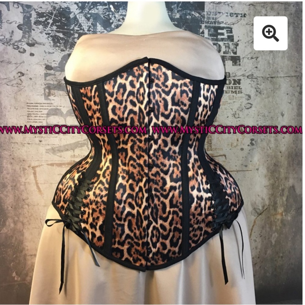MCC78 Plus Size Long Torso Underbust steel boned Corset 40” waist